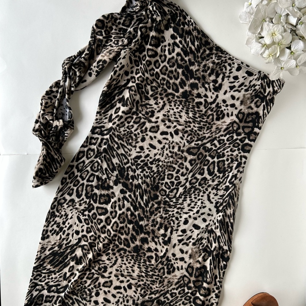 Derek Heart Leopard One Shoulder Dress - Picture 3 of 6